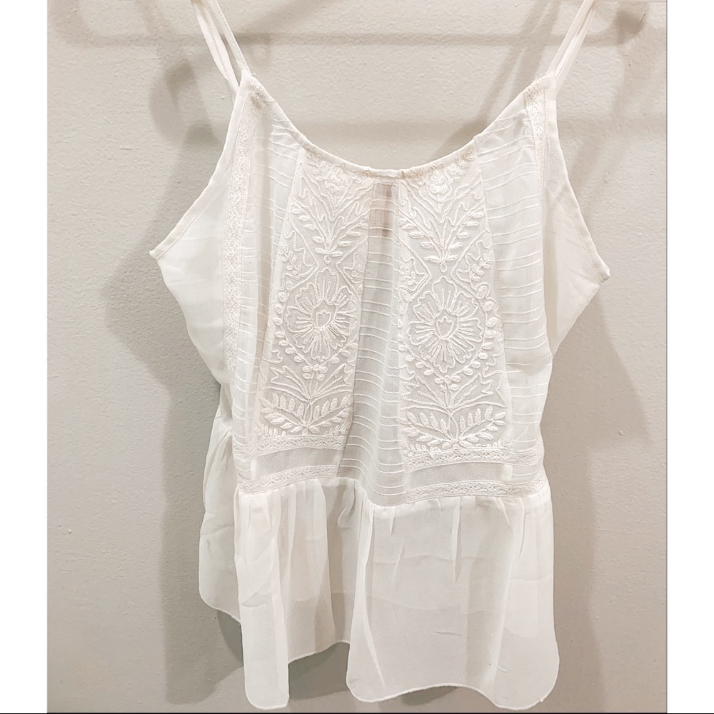 Sheer tank top w/ lace detail